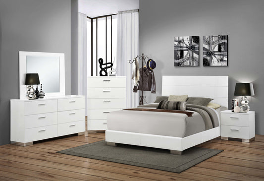 Juego de dormitorio Felicity California King de 6 piezas, blanco brillante