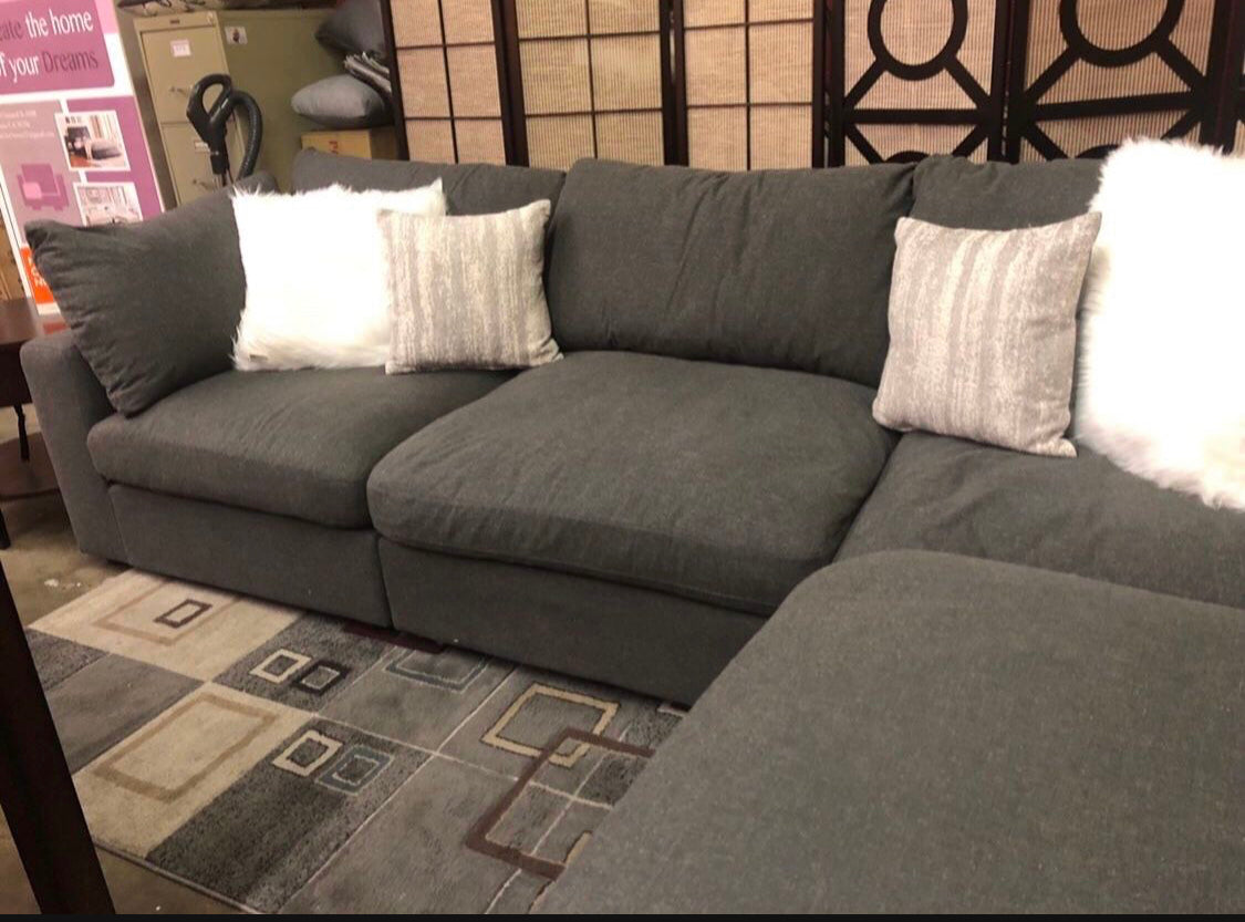 Cushions, Luxury Sofa & Bedroom Cushions