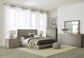 Triade Wood Platform Bed Frame — detail