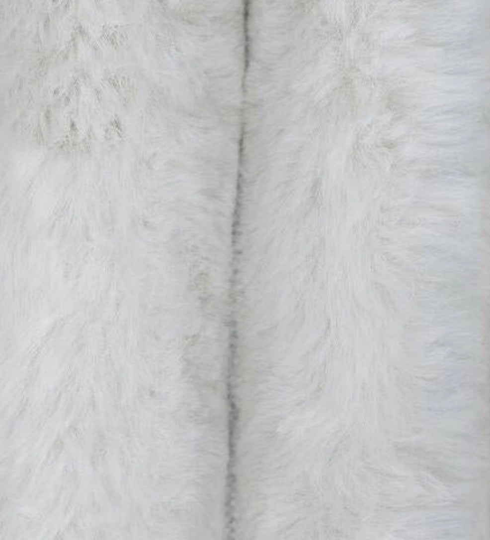 Retro Lounge Ultra Plush Feather Cloud 140” Sectional Sofa — detail