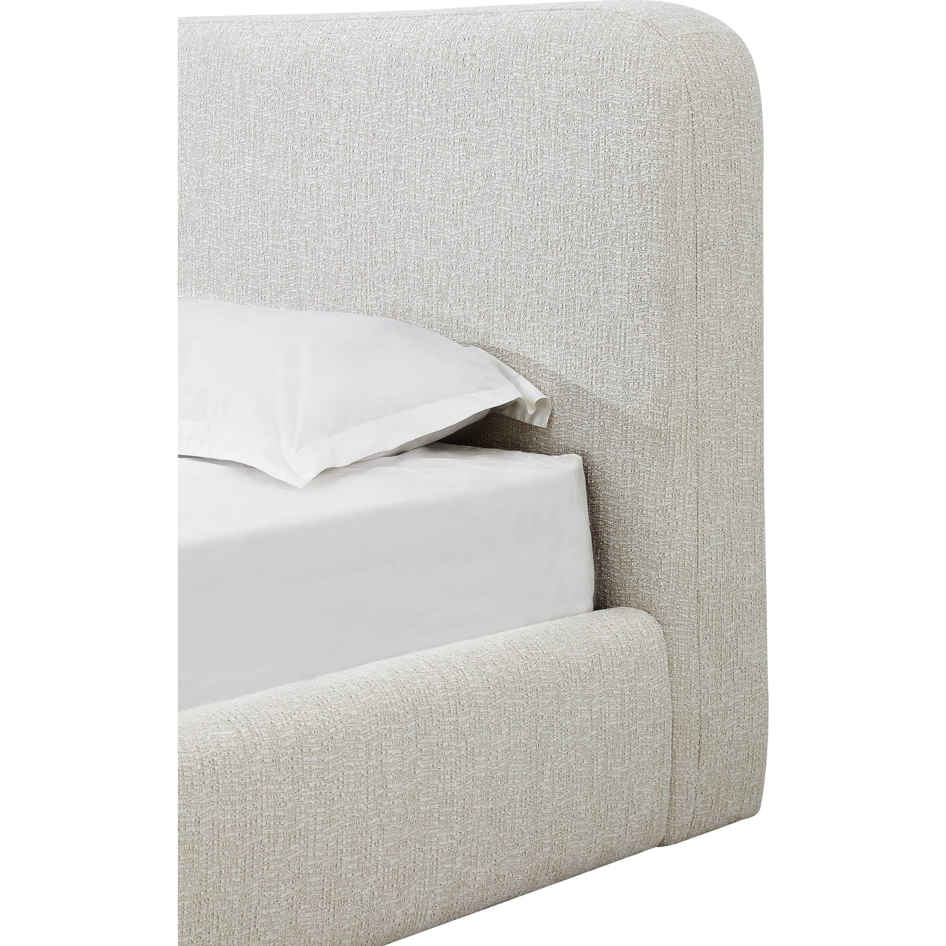Mamu bed, rounded headboard close-up