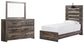 Cama doble con paneles Drystan y tocador con espejo
