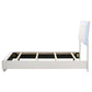 Cama individual con panel LED Felicity Wood en blanco de alto brillo