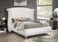 Cama King con respaldo alto tapizada Barzini, color blanco