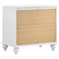 Juego de dormitorio California King de 4 piezas Barzini blanco
