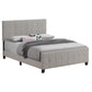Cama tapizada Fairfield con paneles en color beige