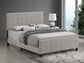 Cama tapizada Fairfield con paneles en color beige