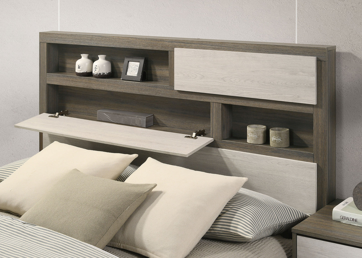 Cabecero con estantería para cama queen Fenwick de roble gris