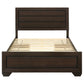 Cama Kauffman Wood Eastern King con paneles de almacenamiento en color cacao oscuro