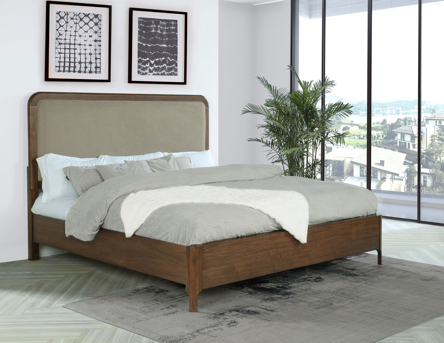 Cama California King tapizada de 57 pulgadas Maderia en nogal