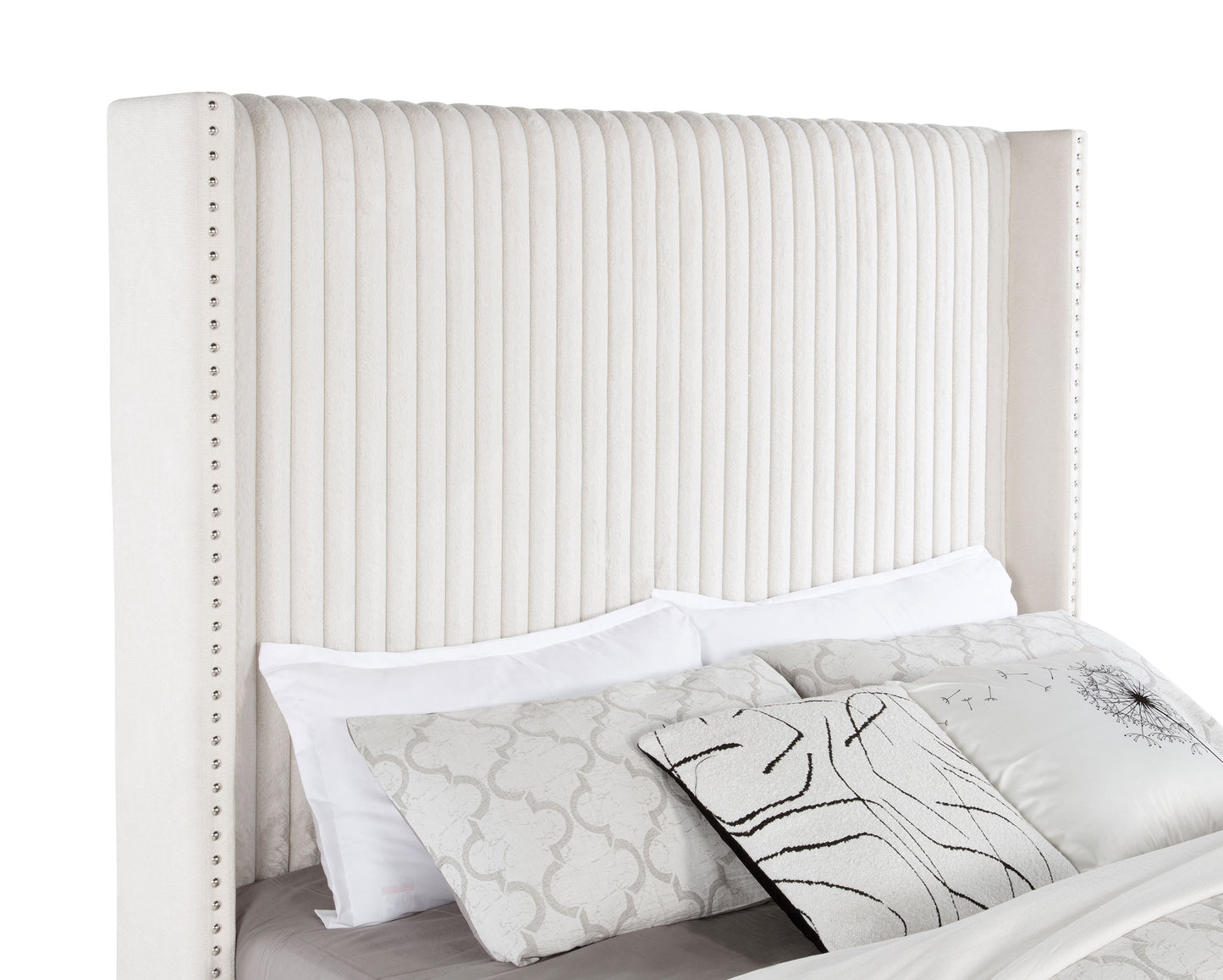 Cama Natasha tapizada de 65 pulgadas con respaldo alto, tamaño king, color crema