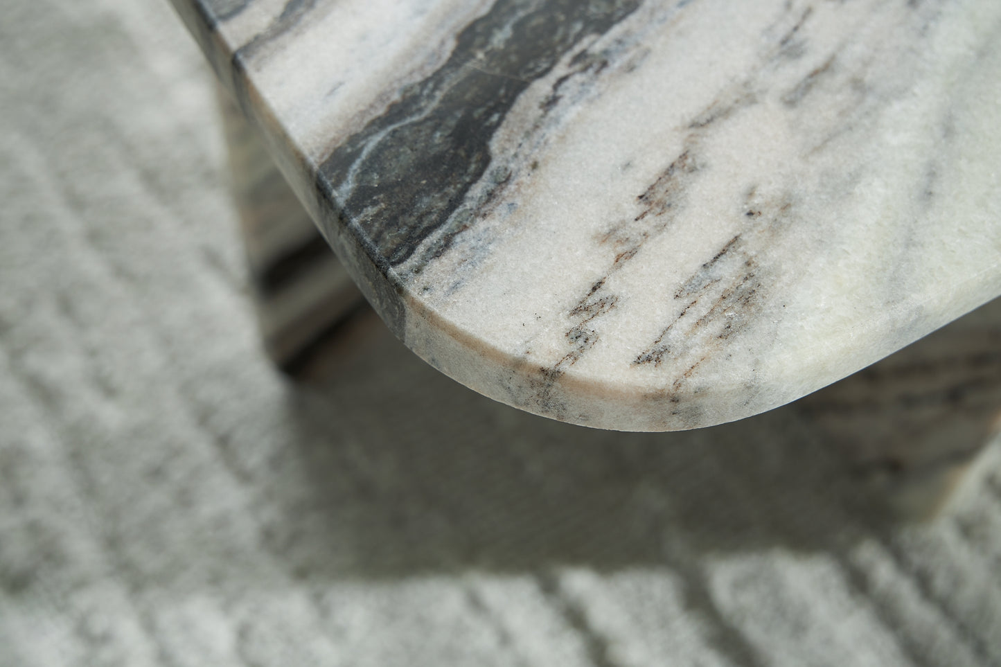 Mesa de cóctel con acento Baretton