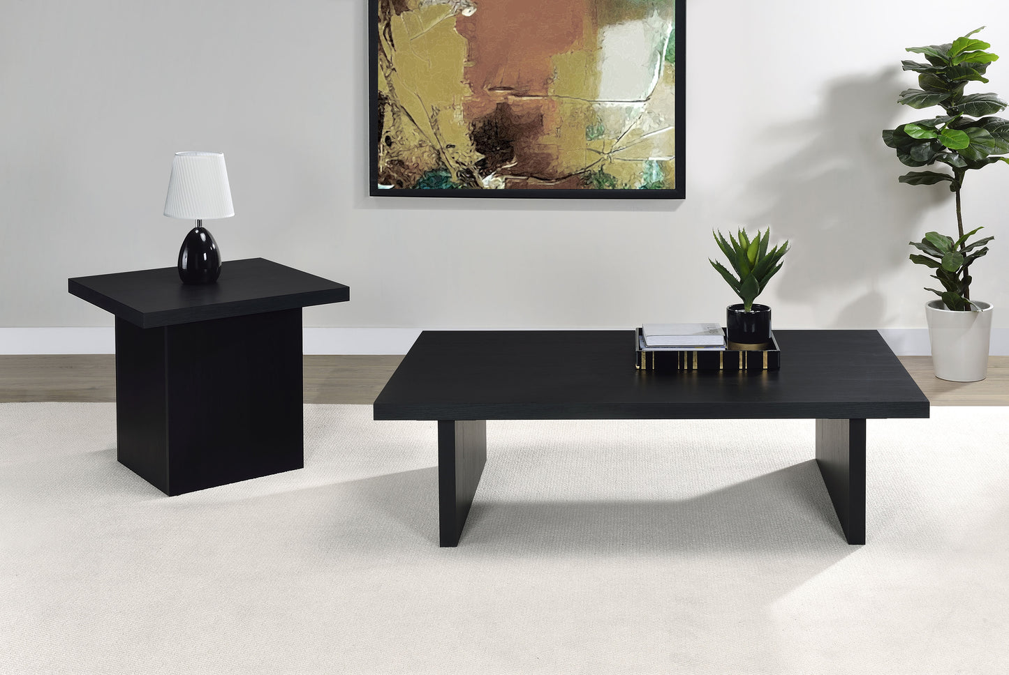 Mesa auxiliar laminada Max Square Engineered, color negro