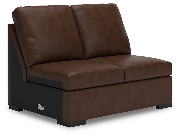 Seccional de 3 piezas McDowlan con chaise longue