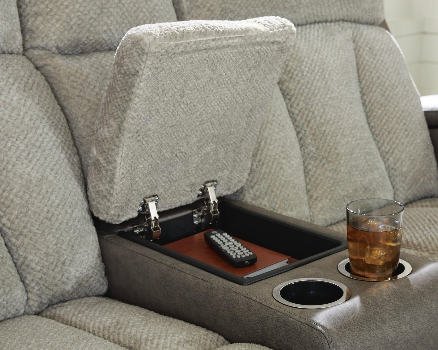 Loveseat WhipLash PWR REC/CON/ADJ HDRST
