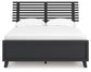 Cama con paneles de láminas Danziar
