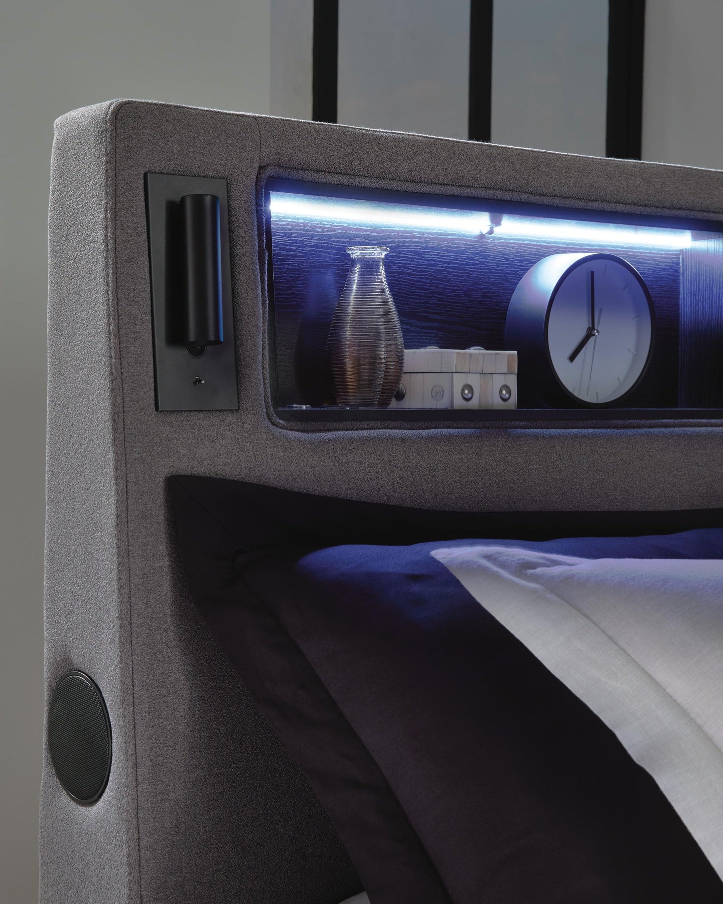Cama tapizada California King de Verishaw