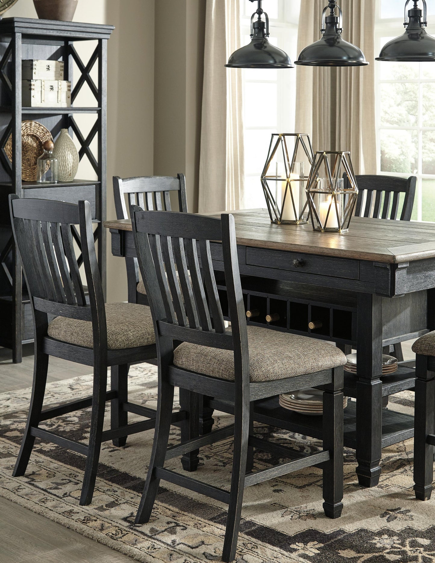 Mesa de comedor de altura de mostrador Tyler Creek y 4 taburetes