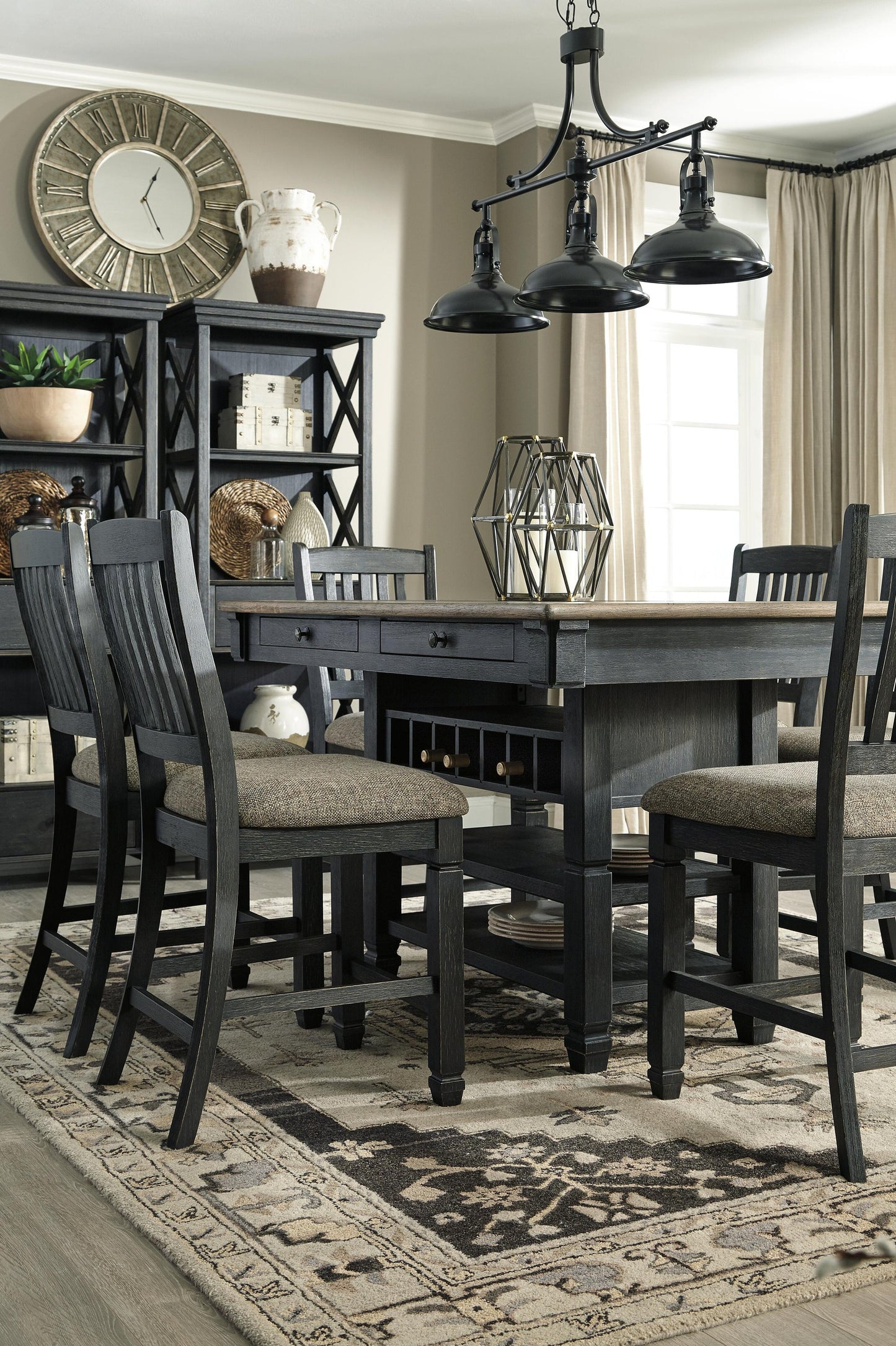 Mesa de comedor de altura de mostrador Tyler Creek y 4 taburetes