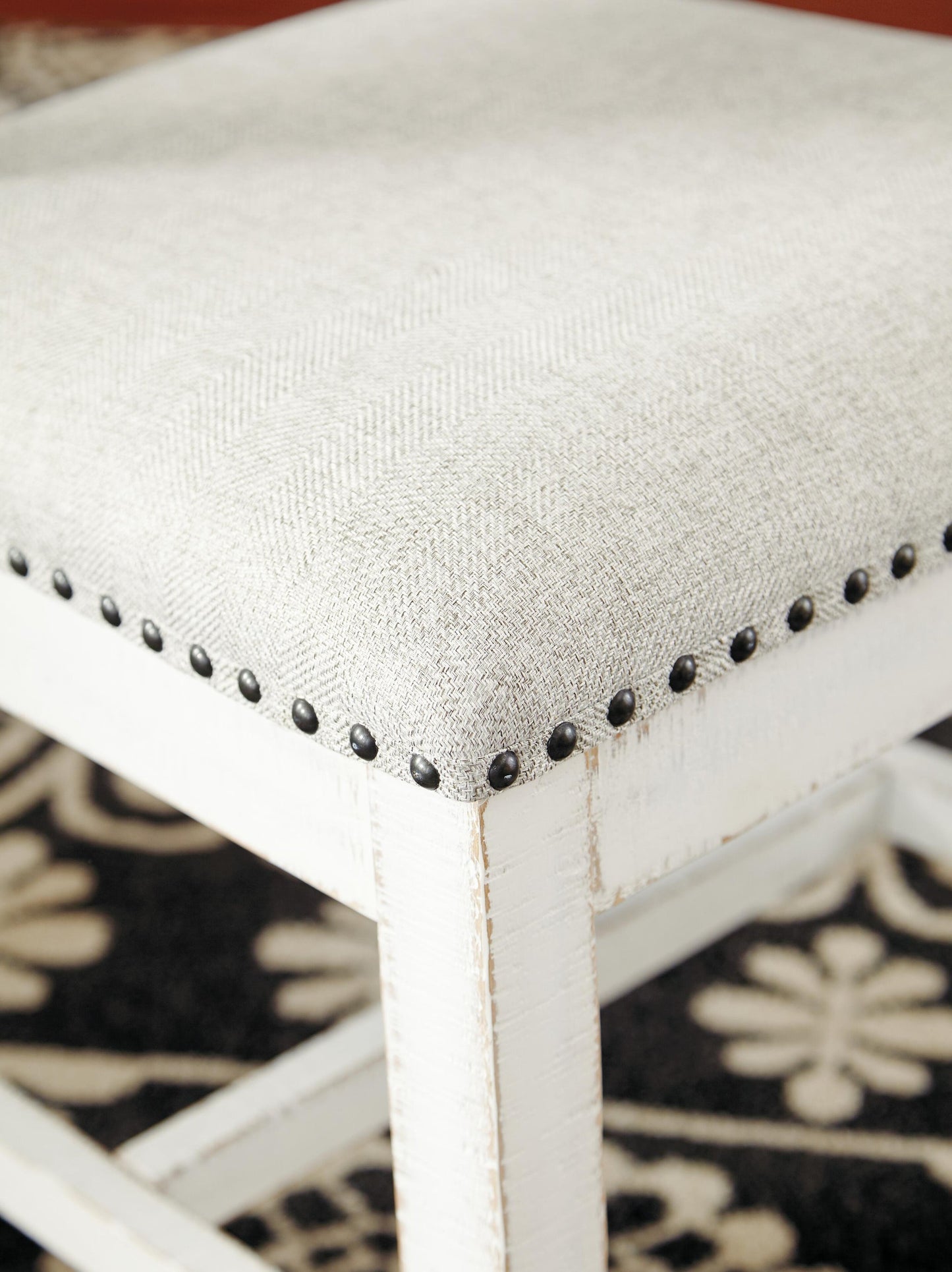 Mesa de comedor Valebeck y 6 sillas