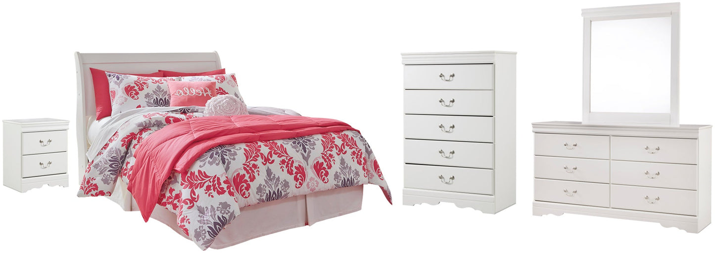Cabecero de cama Anarasia con diseño de trineo, cómoda con espejo y mesita de noche