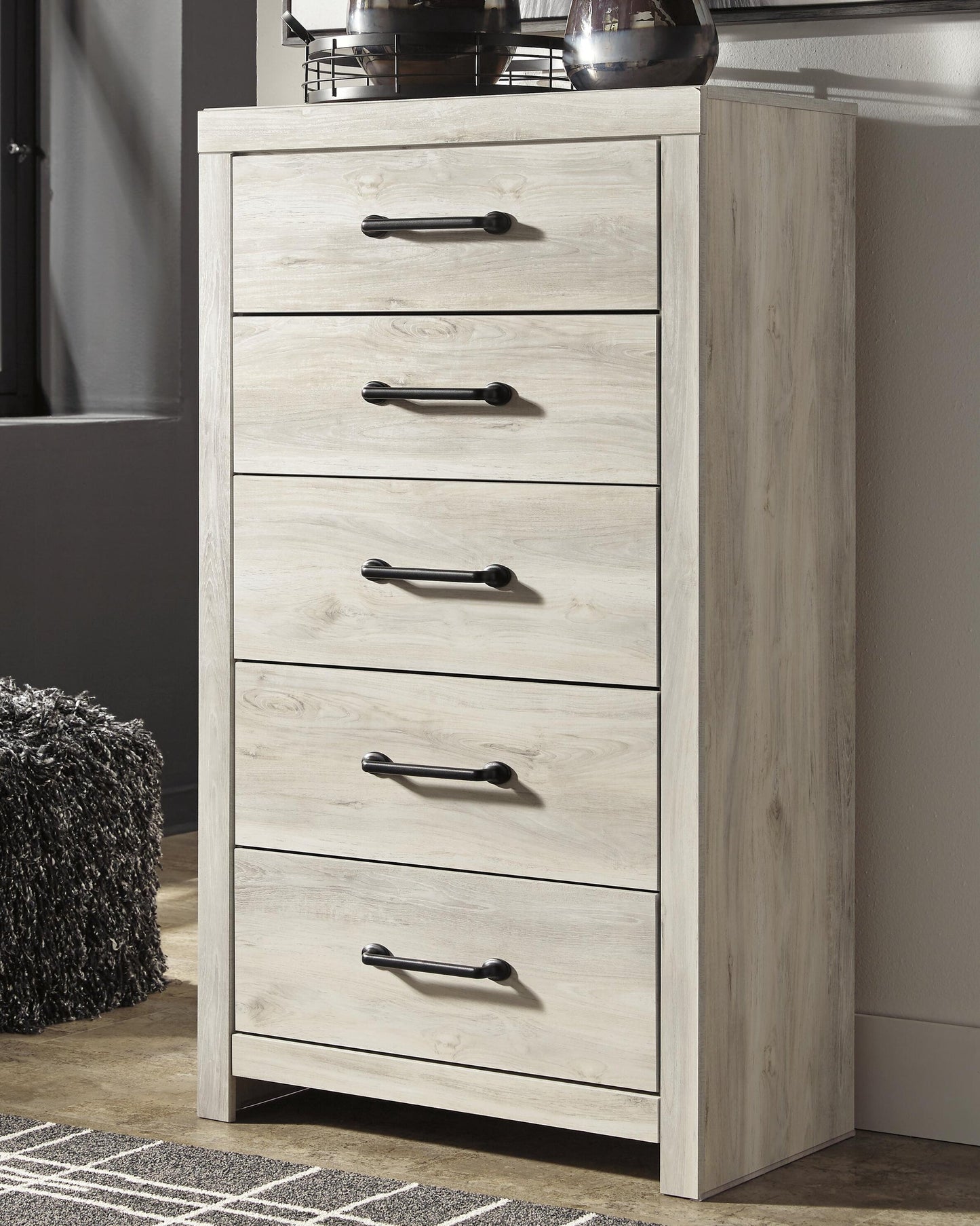 Cama doble Cambeck con paneles, cómoda con espejo y mesita de noche