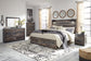 Cama Drystan King con paneles y espacio de almacenamiento, con tocador con espejo, cómoda y mesita de noche