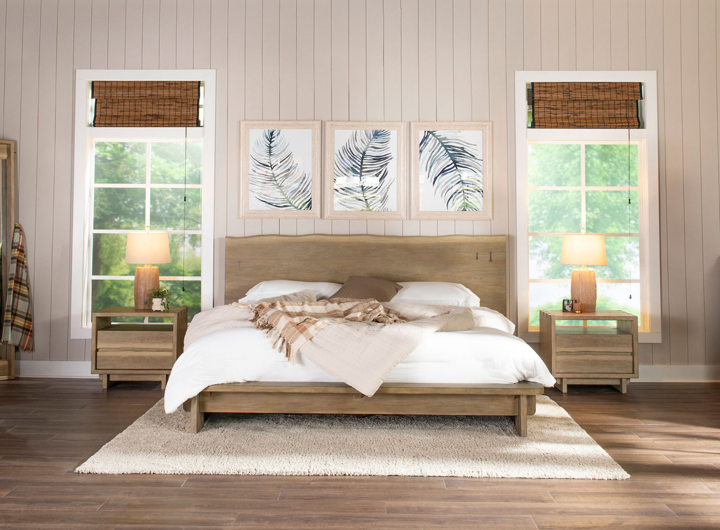Stillwater Eastern King Platform Bed