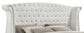 Cama King con respaldo alto tapizada Barzini, color blanco
