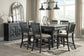 Mesero del comedor de Tyler Creek