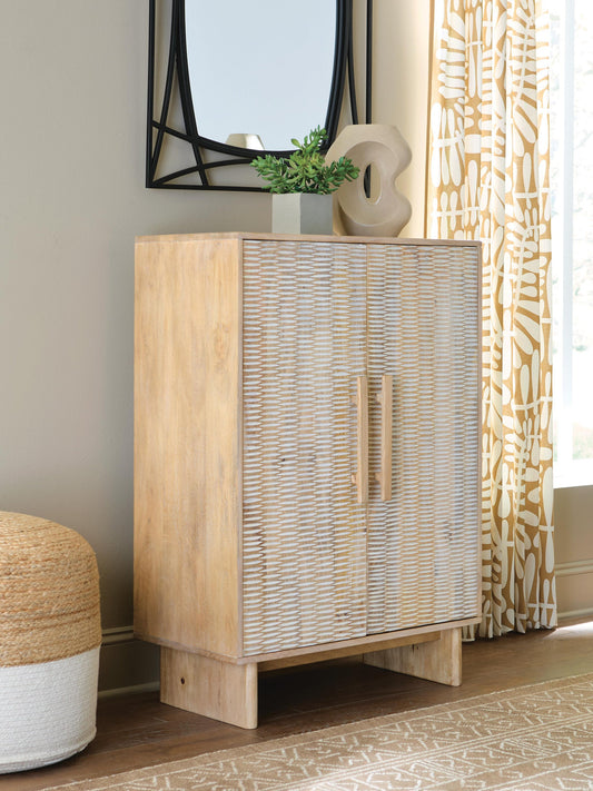 Gabinete con acento Dallinbury