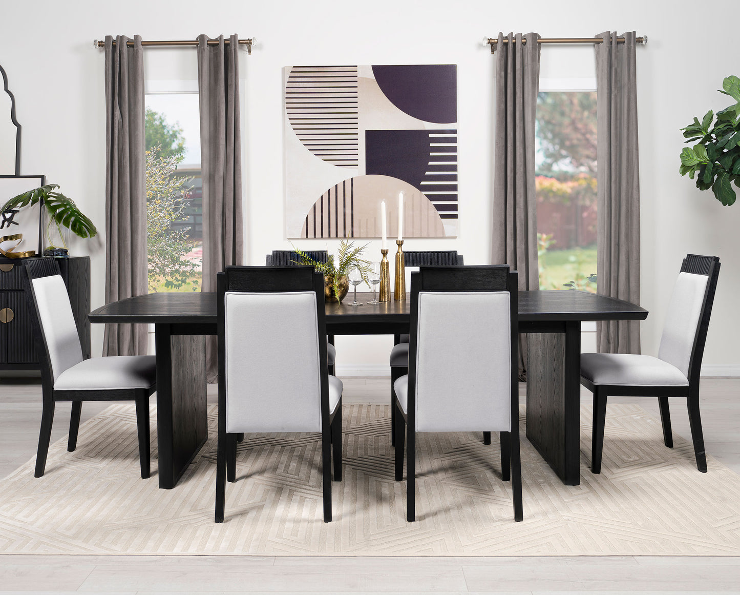 Mesa de comedor Brookmead de 100 pulgadas con hojas extensibles, color negro