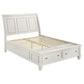 Cama Queen con paneles de almacenamiento Sandy Beach Wood en color crema y blanco