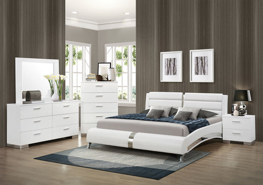 Jeremaine 5-piece Eastern King Bedroom Set White