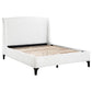 Cama Mosby tapizada Eastern King con respaldo de alas, color nieve