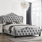 Cama tapizada California King Bella con paneles en gris