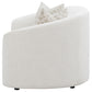Loveseat Rainn Boucle tapizado con brazos inclinados color Latte