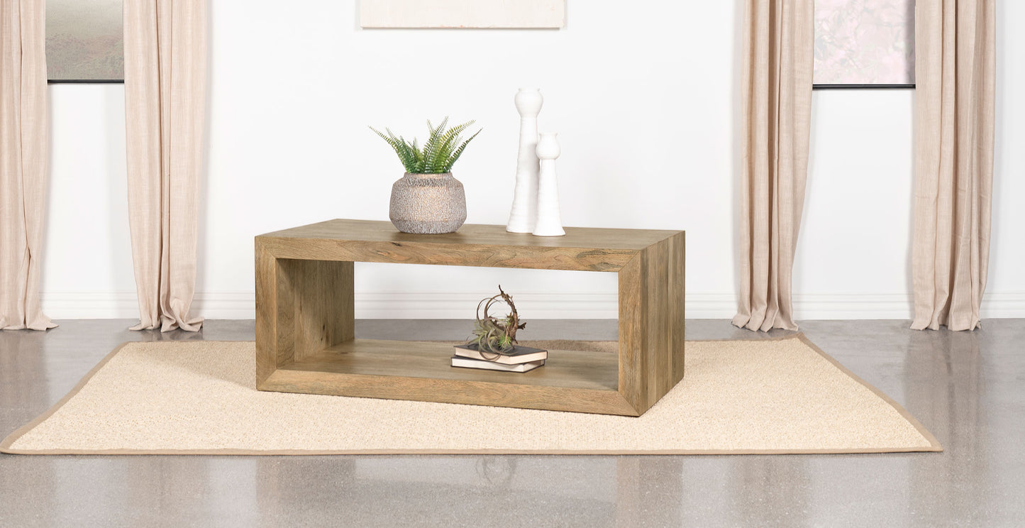 Mesa de centro rectangular Benton de madera maciza natural