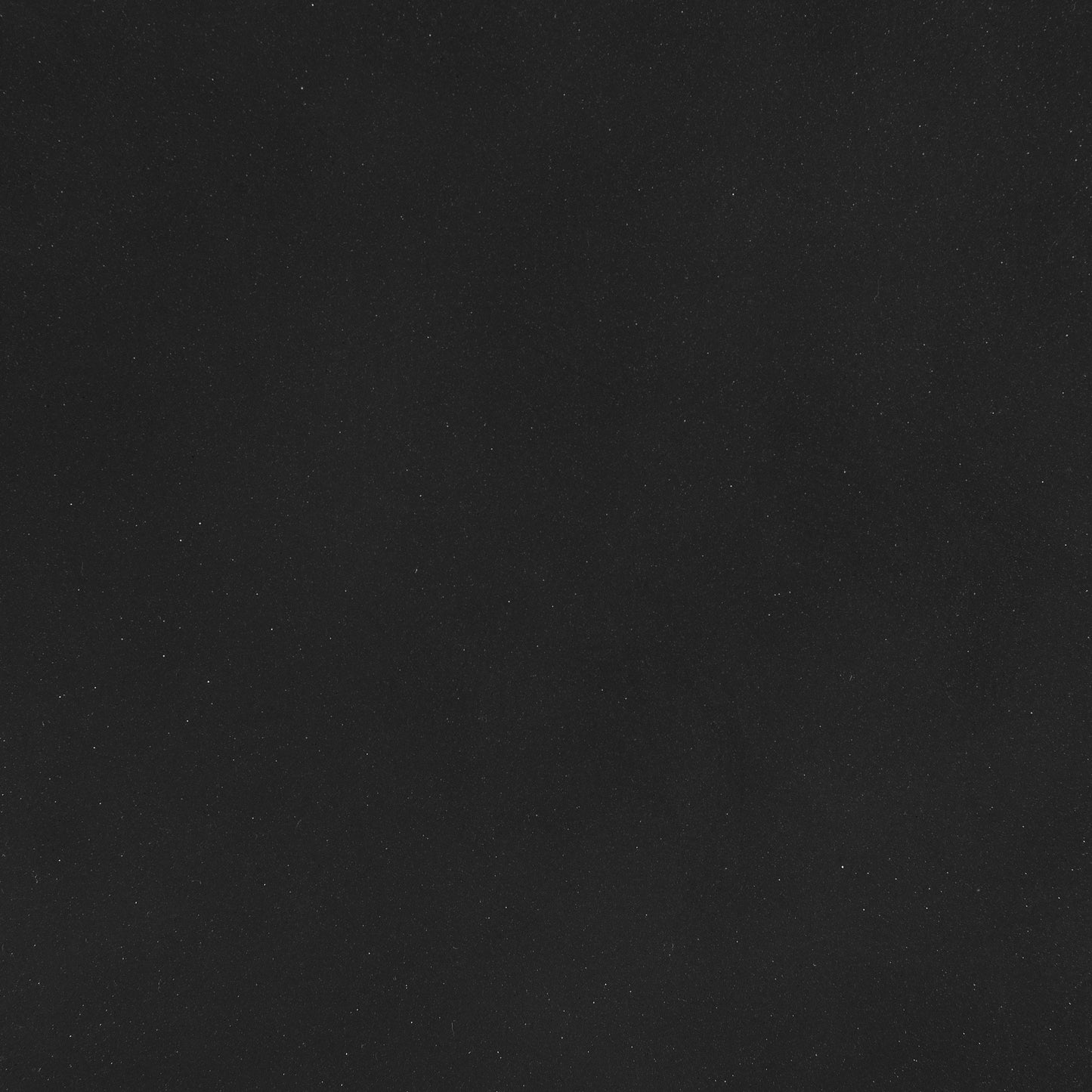 Sillón tapizado Rosalind con brazos, color negro