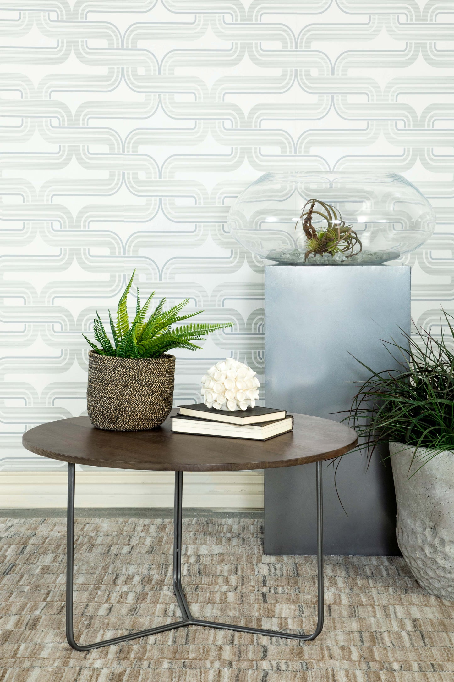 Mesa de centro redonda Yaritza de madera de mango en color natural y bronce