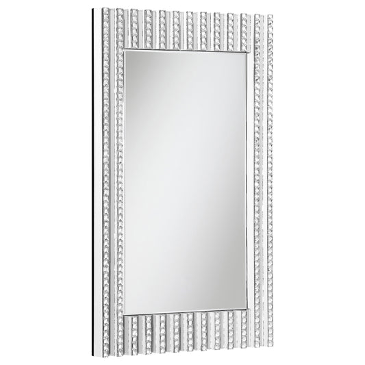 Espejo de pared de cristal acrílico Aideen de 32 x 47 pulgadas, plateado